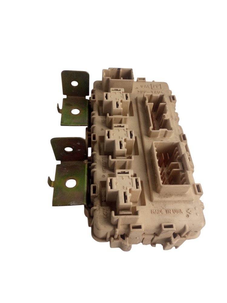 CAIXA DE FUSIVEIS NISSAN XTERRA 2