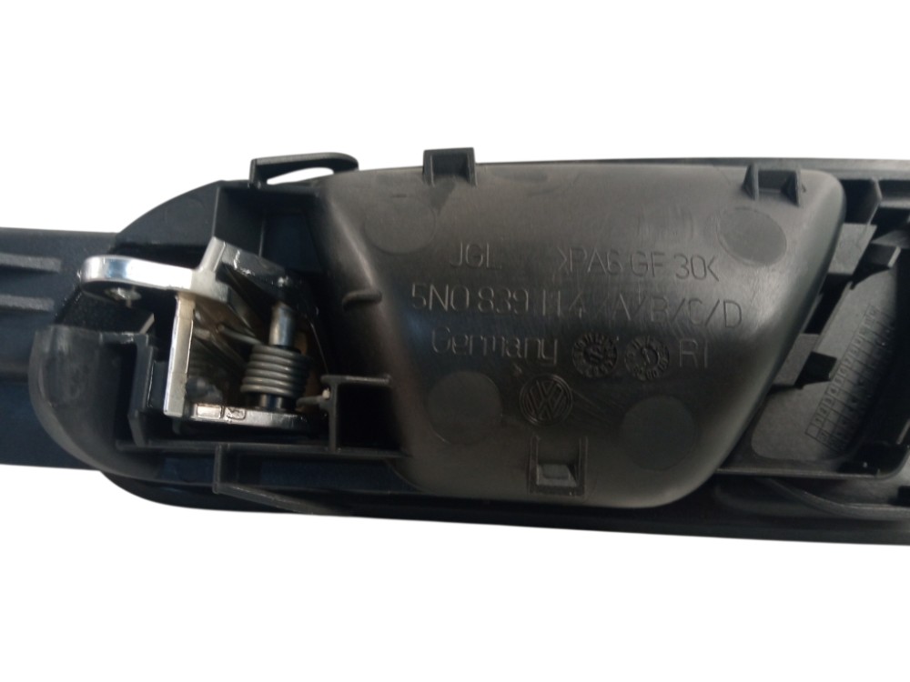 Maçaneta Interna Da Porta Direito Vw Tiguan/ Jetta  Preto Traseira 3