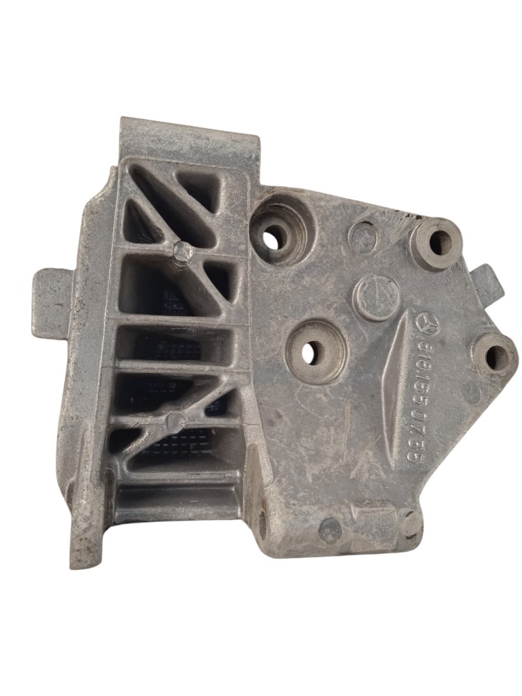 Suporte Alternador Mb 180 2