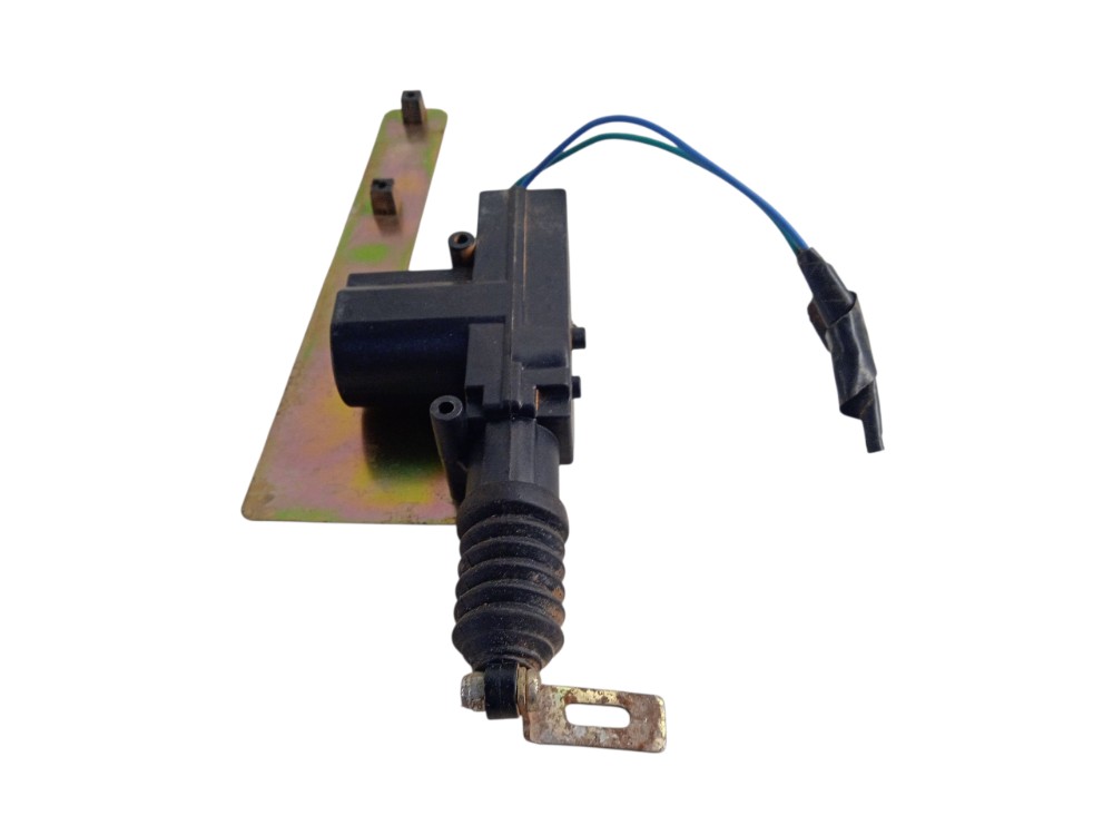 Trava Eletrica Esquerdo Gm Corsa Classic 3