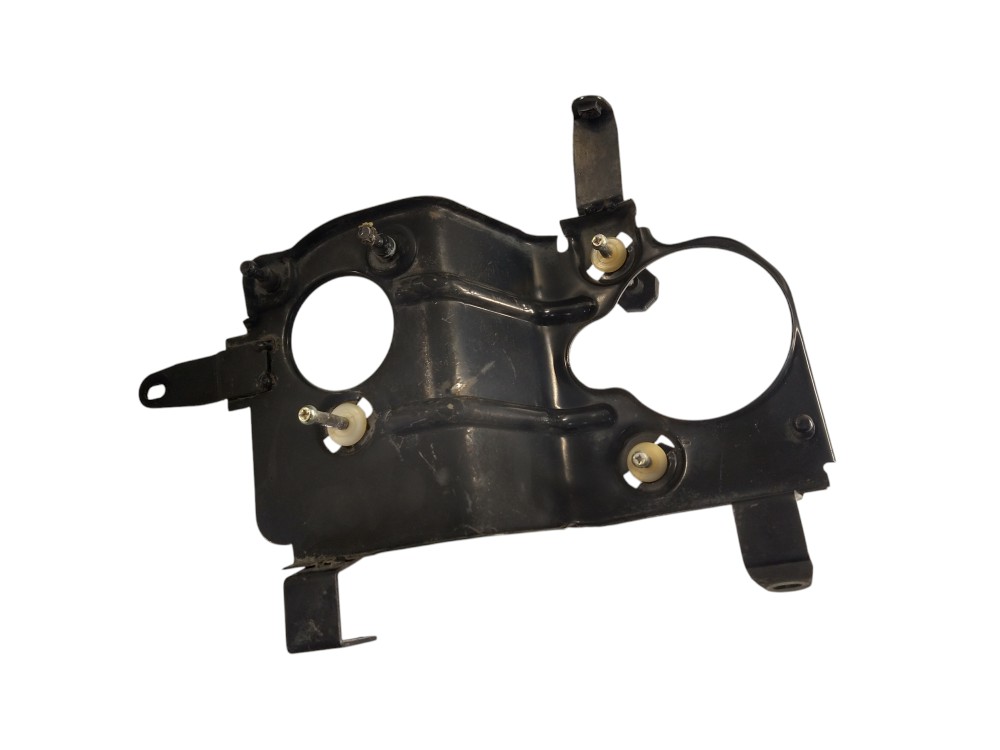 Suporte Farol Pajero Sport 98/11 3