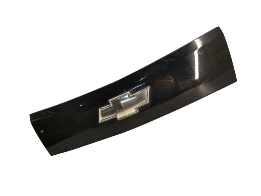 MOLDURA LUZ PLACA TRASEIRA CAPTIVA 2010 3
