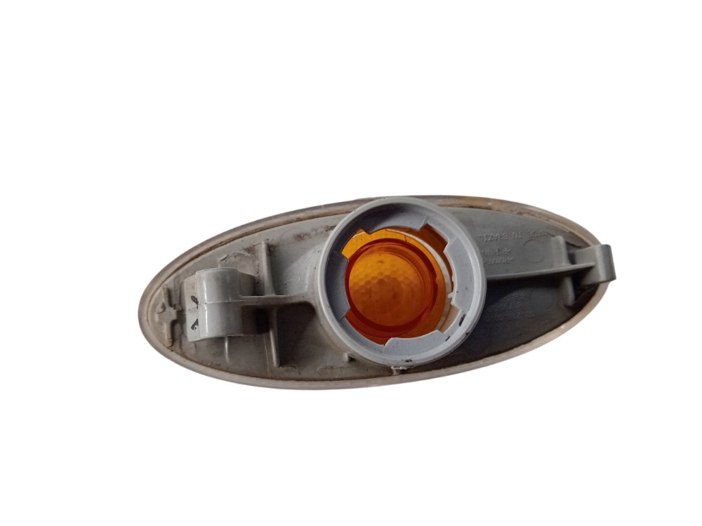 Pisca Lateral Dianteira Esquerda Toyota Etios Esquerdo 2