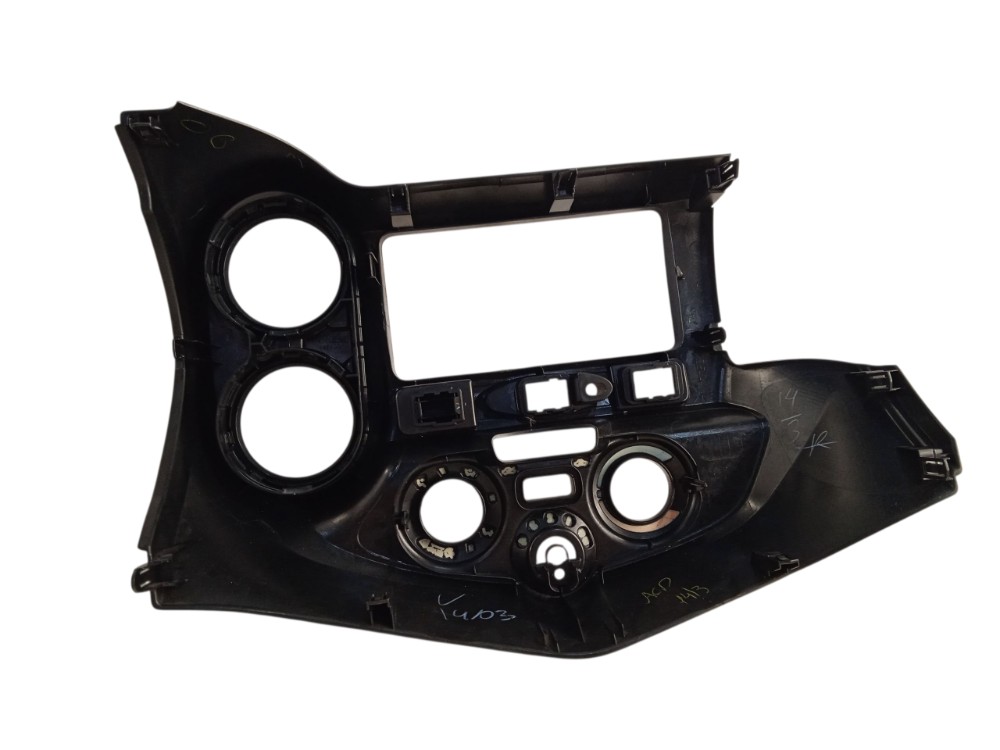 MOLDURA PAINEL CENTRA AR TOYOTA ETIOS 16/20