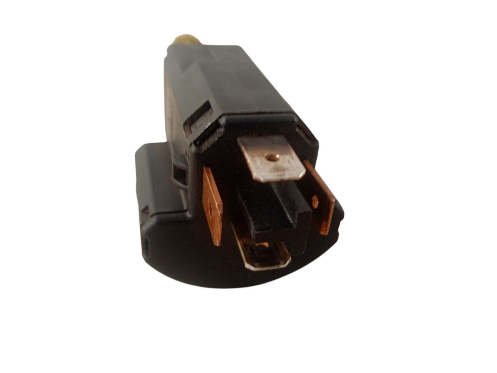 Sensor Pedal Freio Corsa 2008 3