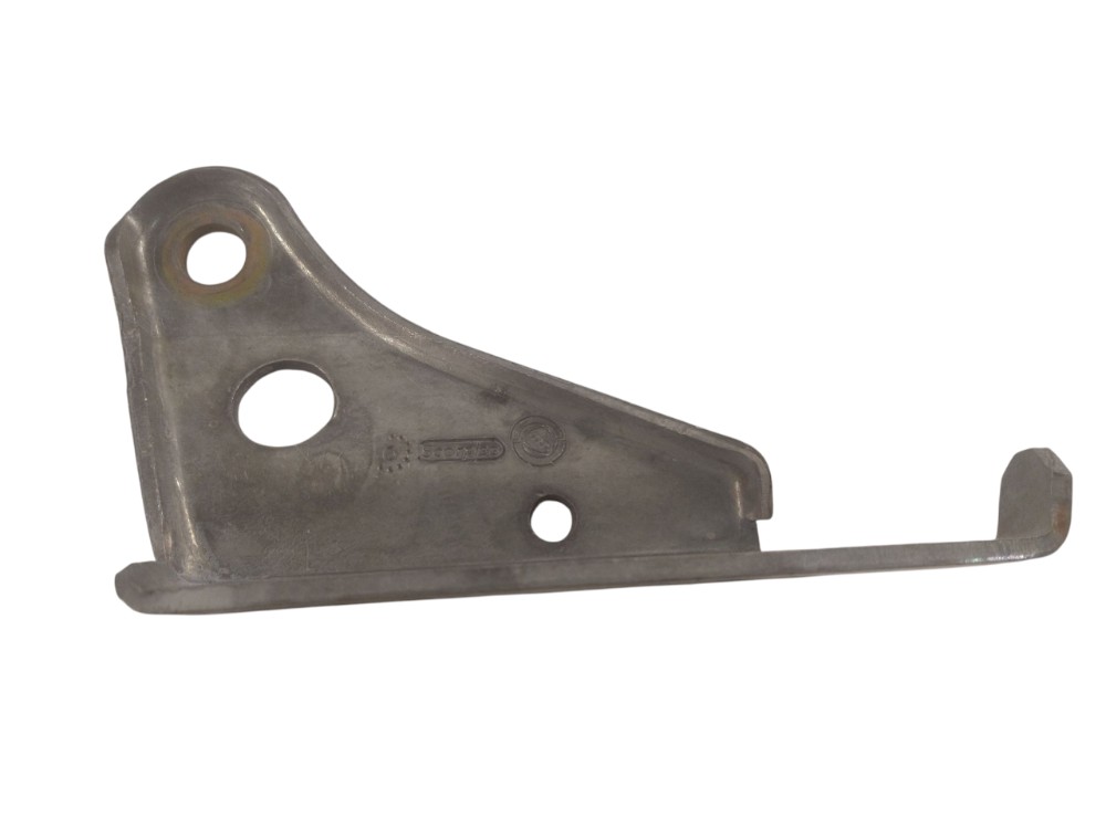 Suporte Do Alternador Fiat Palio Fiasa 1.0 3