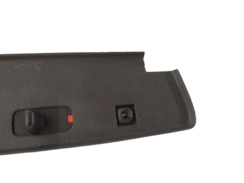 MOLDURA INTERIOR TRAVA PORTA LADO ESQ S10 BLAZER 1996/2000 2