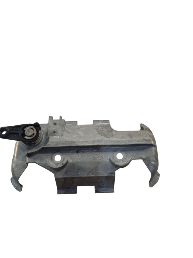 SUPORTE MACANETA EXTERNA DIANTEIRA LADO DIREITO CORSA CLA 4