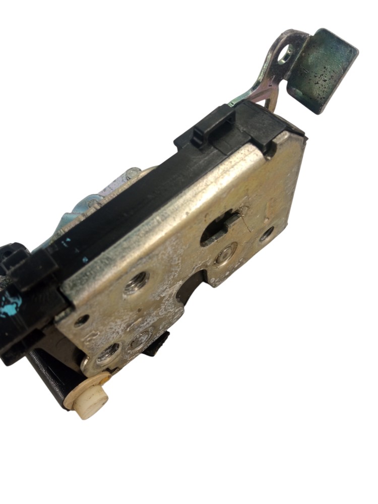 FECHADURA DA PORTA LADO ESQUERDO TRASEIRO FIAT SIENA 2010