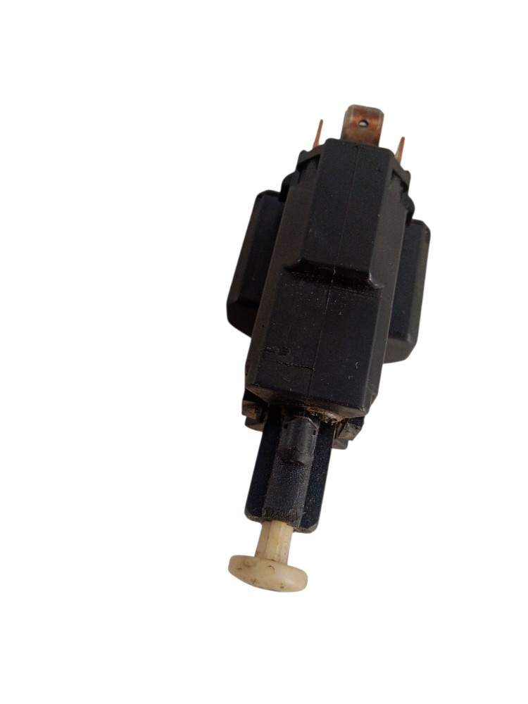 Interruptor Luz De Freio Gm Corsa Classic 5