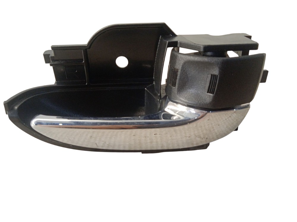Maçaneta Interna Direito Toyota Etios – Cromado – Dianteira/ Cromado Dianteira/traseira 4