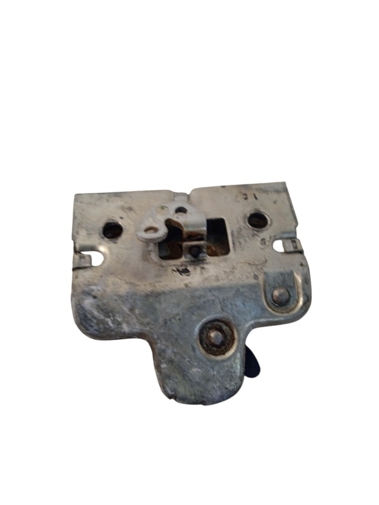 Batente Fechadura Tampa Traseira Gm Corsa 3