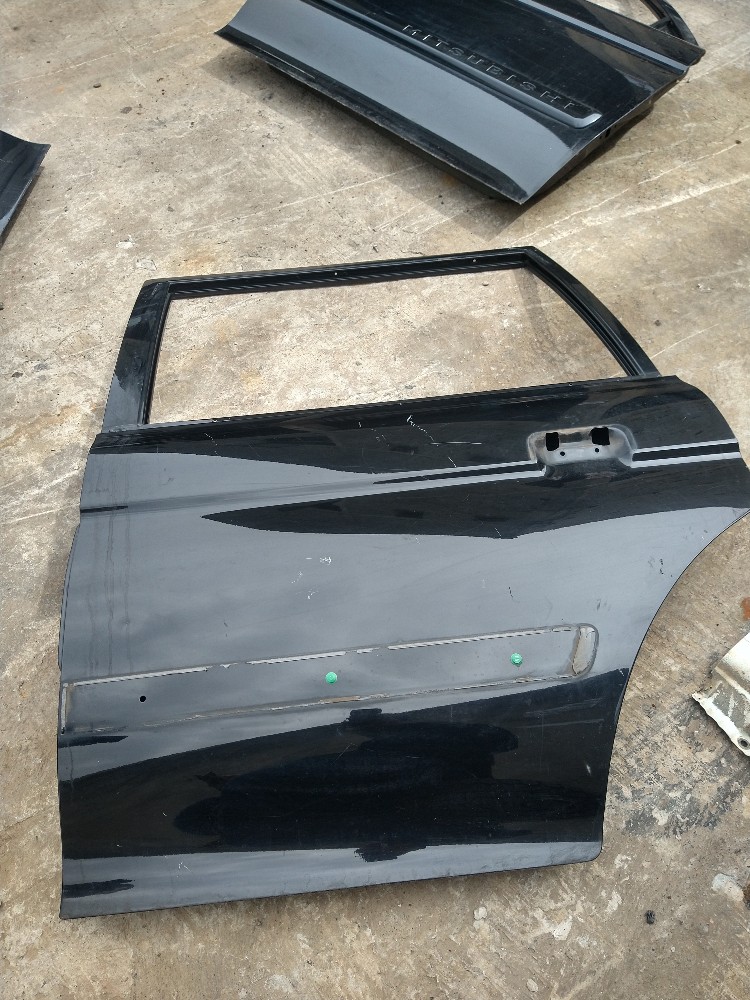 Porta Traseira Esq Pajeiro Sport 2004  Traseira 2