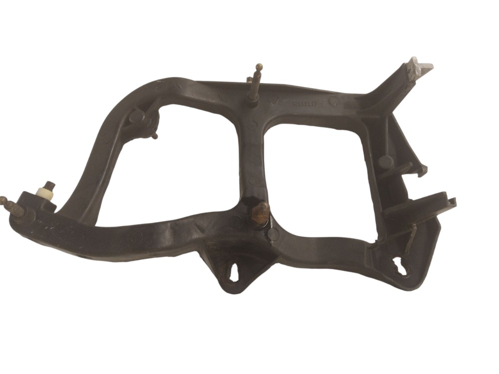 Suporte Farol Esquerdo Gm S10/blazer 2