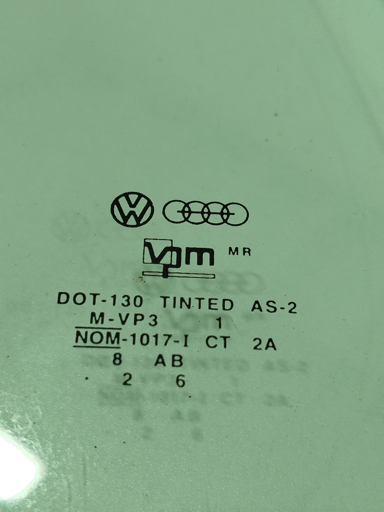 Vidro Fixo Tras Esq Vw Golf 1994 A 1998 5