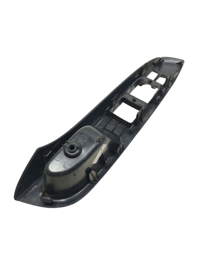 Moldura Botão Vidro Elétrico Porta Diant Esq Versa 2012 2014 6