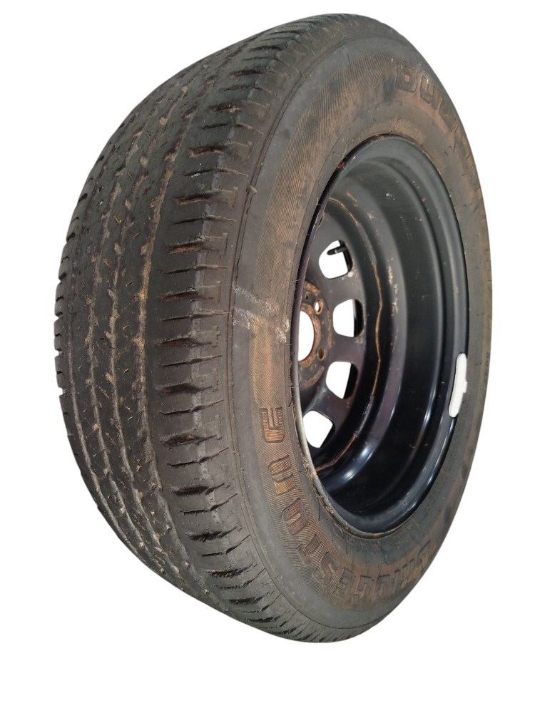Pneu Stepe Duster Bridgestone 215 65 16 Detalhe 7
