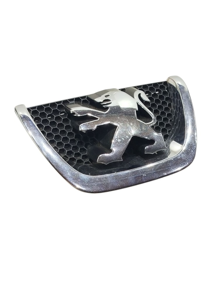 Emblema Grade Radiador Peugeot 207 2008 A 2014 Detalhe