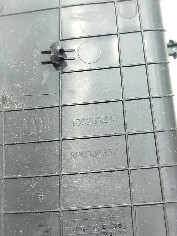 Tapete Porta Objetos Interior Fiat Strada End 2022 10025328 4