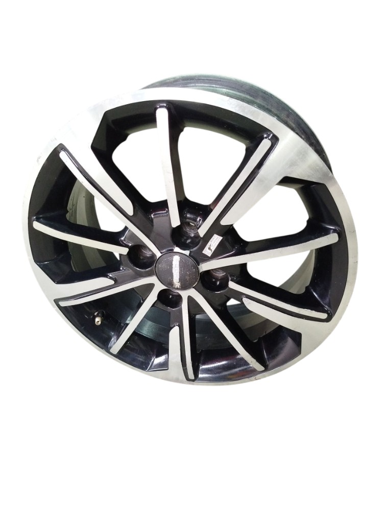 Roda Liga Leve Aro 15 Diamantada Scorro 4×100 Preta 6