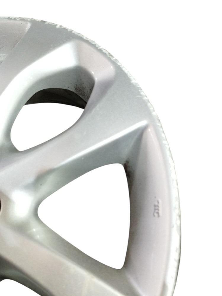 Roda Liga Leve 15 Nissan March 1.0 2017 Detalhe Riscos Prata 6