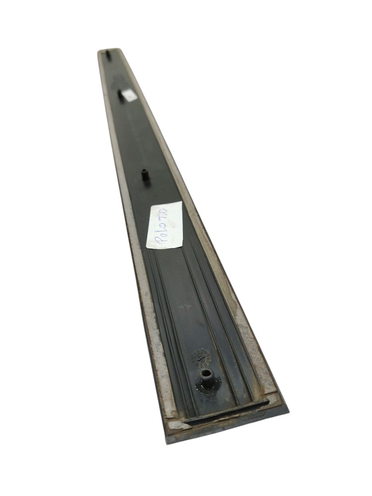 Friso Porta Traseira Direita Polo 2003 a 2014 6Q4853754 8