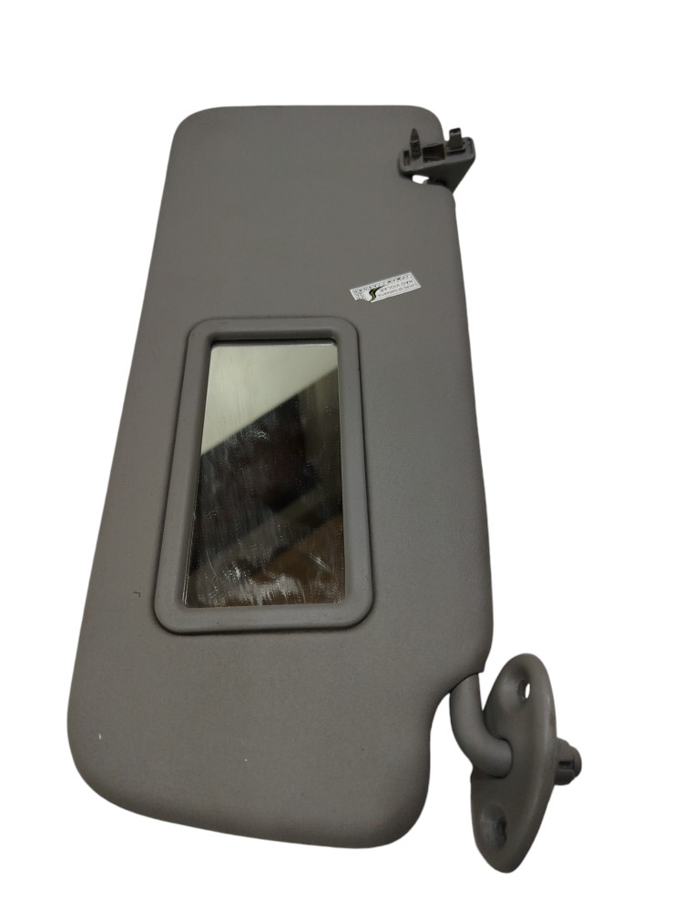 Quebra Sol Direito Toyota Etios 2018 1.5 4