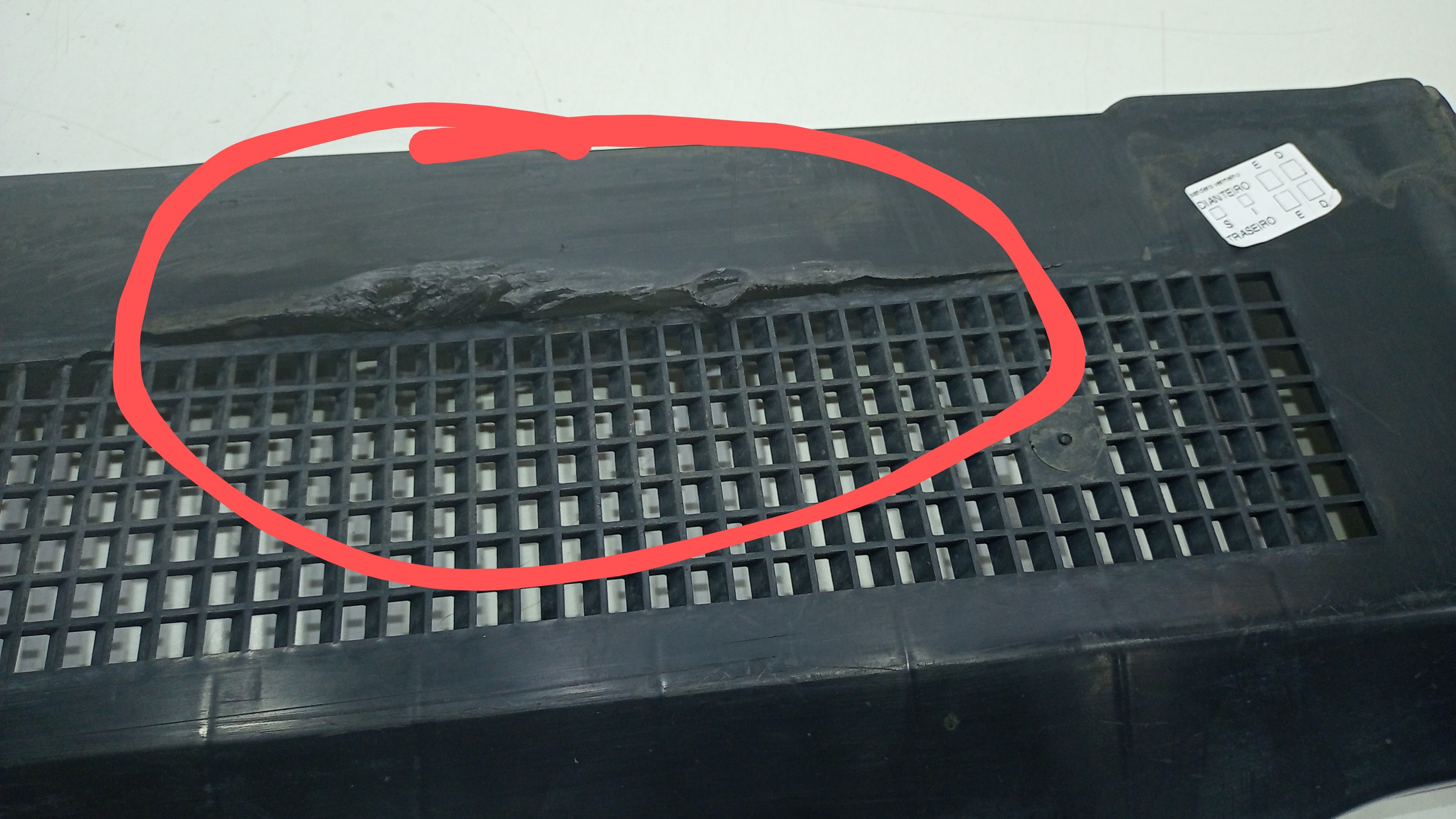 Protetor Tanque Combustível Renault Sandero 2016 Detalhe 6
