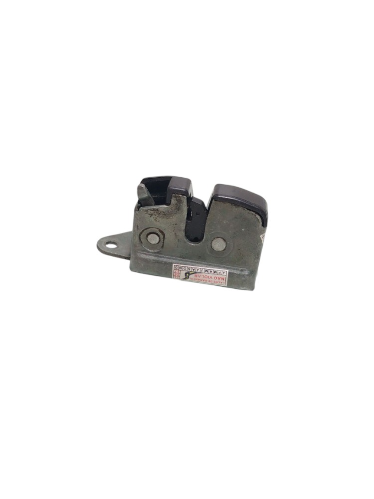 Fechadura tampa traseira Porta Malas Fiat Uno Vivace 2010 5