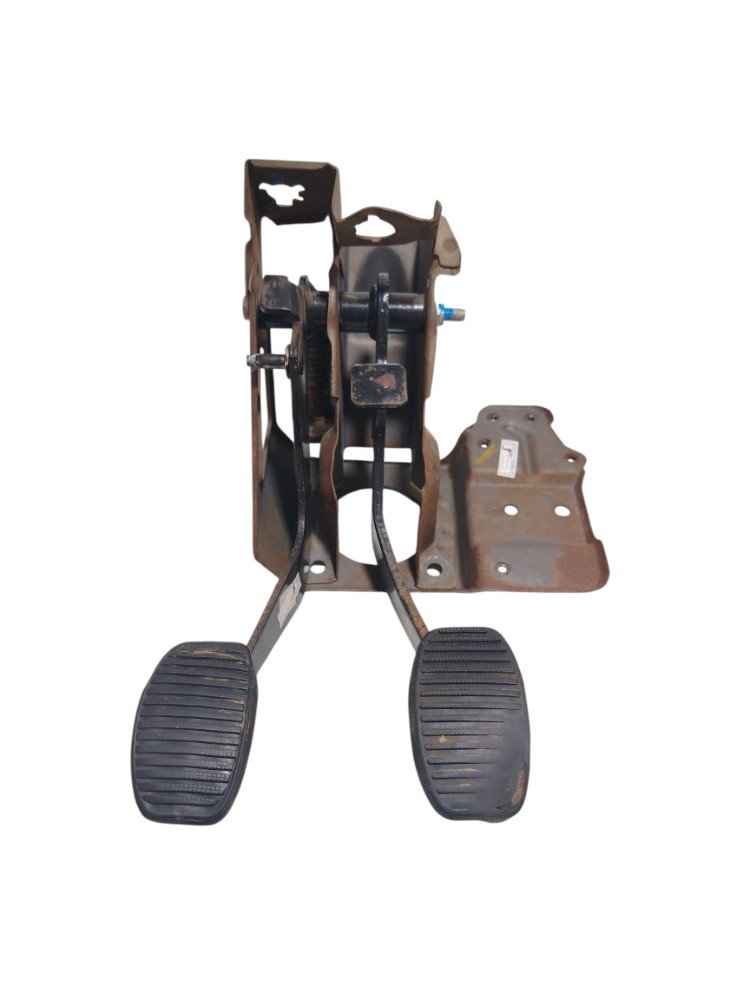 Pedaleira Embreagem Freio Fiat Strada 2015 2