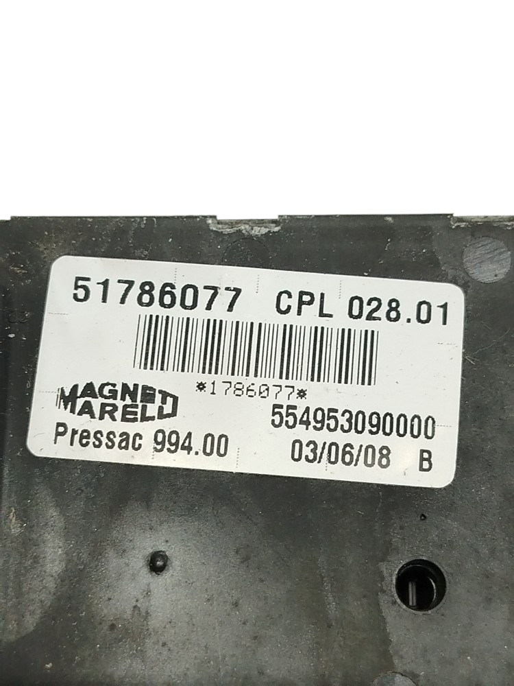 Caixa Fusível Fiat Stilo 1.8 2007 51786077 2