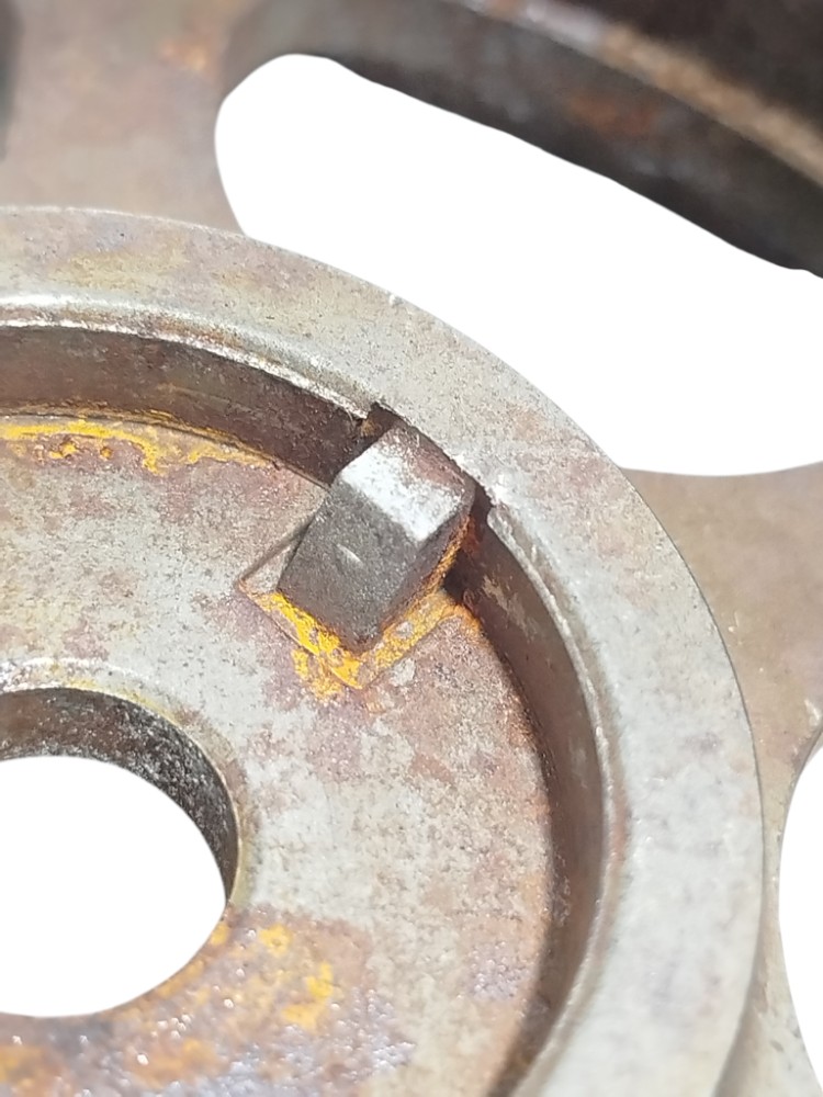 Polia Engrenagem Comando Válvula Peugeot 206 207 1.4 8V 2
