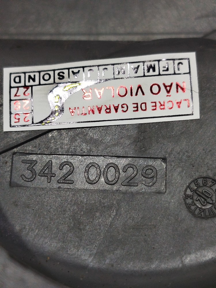 Moldura Capa Limpador Traseiro Fiat Siena 2003 3