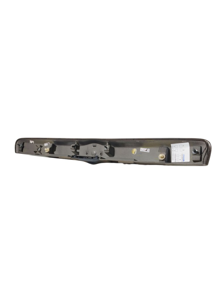 Moldura Friso Tampa Tras Nissan Versa Sl 2013 848103kc1a Prata/cinza 5