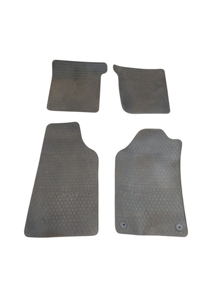 Jogo Tapete Volkswagen Voyage 2015 Original