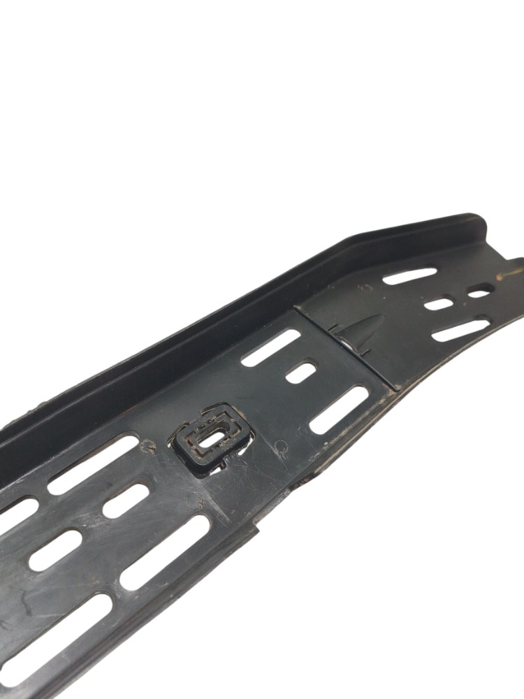 Capa Suporte Tubulação Combustível Fiat Punto 2008 51802263 Preto 7