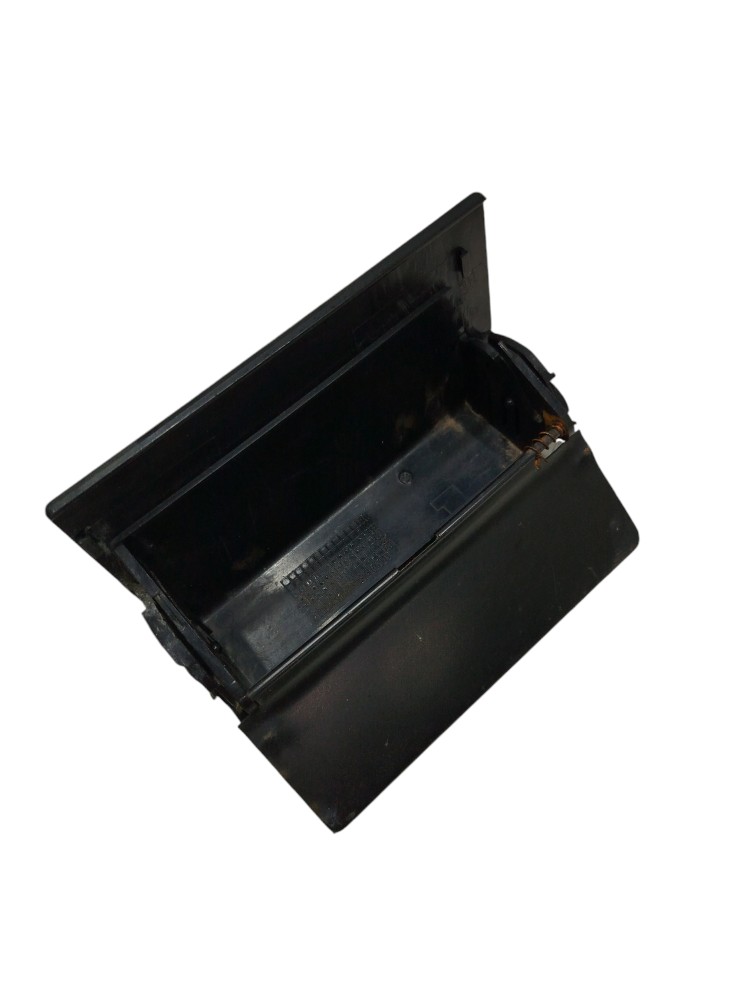 Cinzeiro Gm Astra 2002 308210200 5