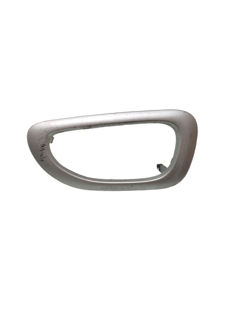 Moldura maçaneta interna dianteiro Esq peugeot 307 2008 1