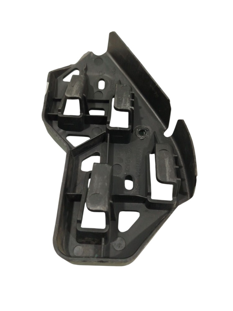 Guia Parachoque Diant Direito Vw Polo 2009 A 2013 3