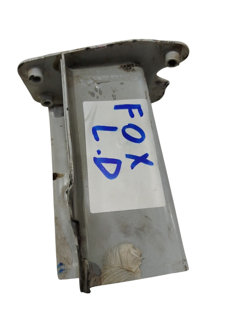 Bico Longarina Lado Direito Passag Vw Fox 1.0 8v 2014 Ferro 4