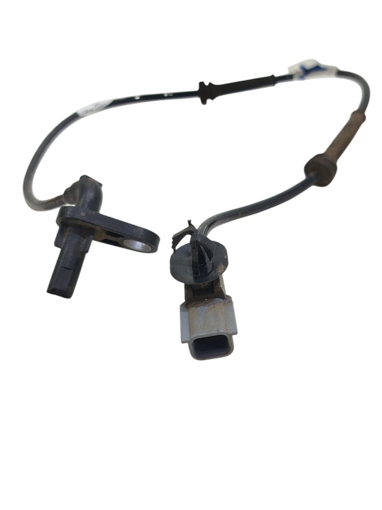Sensor abs tras esq nissan march versa 2012 a 2020 3