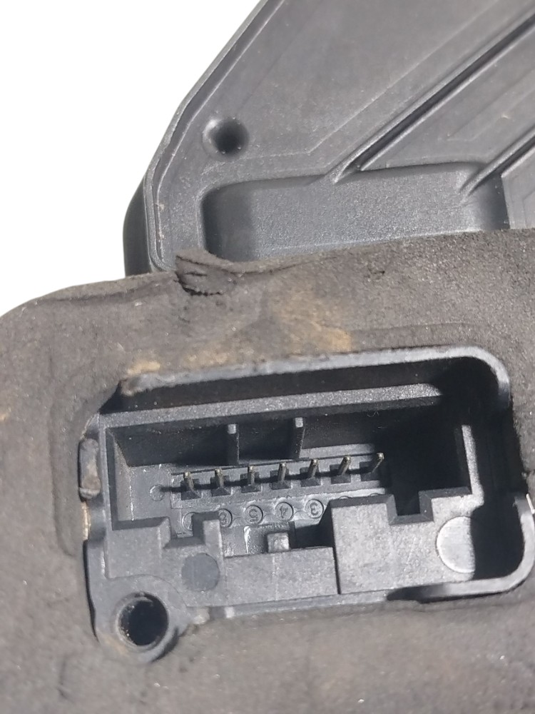 Fechadura porta traseiro direito vw golf jetta 2013 a 2016 5