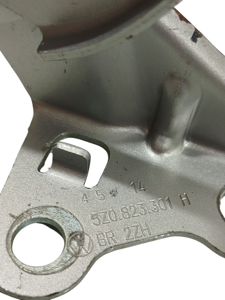 Dobradiça Capô Braço Esquerdo Vw Fox Voyage 2010 A 2018 4