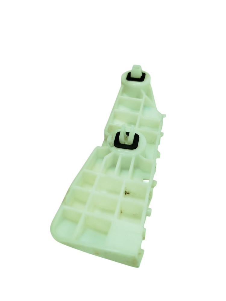 Suporte Guia Para-choque Tras Direito Nissan Versa 2013 5