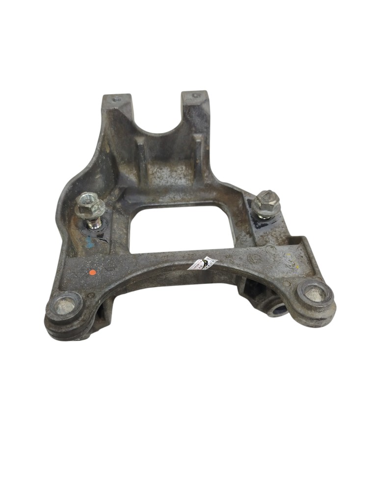 Suporte Superior Calço Coxin Diant Esq March 1.0 3cc 2017 4