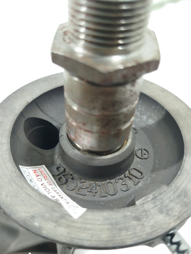 Suporte Filtro Óleo Motor Peugeot 307 206 9652410310 Prata 7