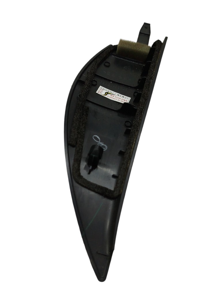 Acabamento Porta Traseira Esquerda Toyota Etios 2018 2