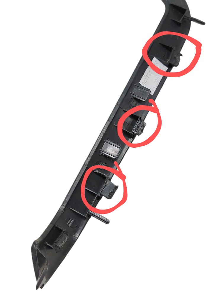 Acabamento Esquerdo Console Central Vw Polo 2021 Detalhe 4