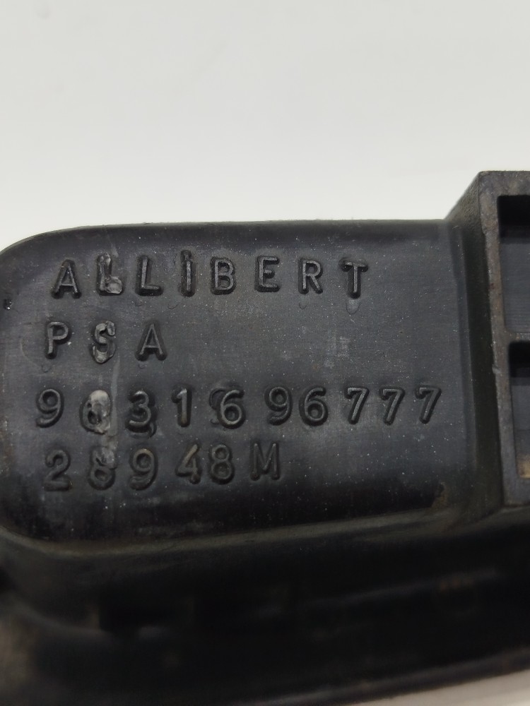 Puxador Moldura Porta Interno Peugeot 206 207 Tr 2006 3