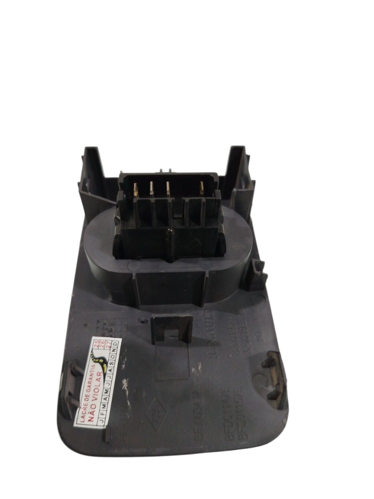 Moldura botão desembaçador Renault Clio 1.0 2005 5